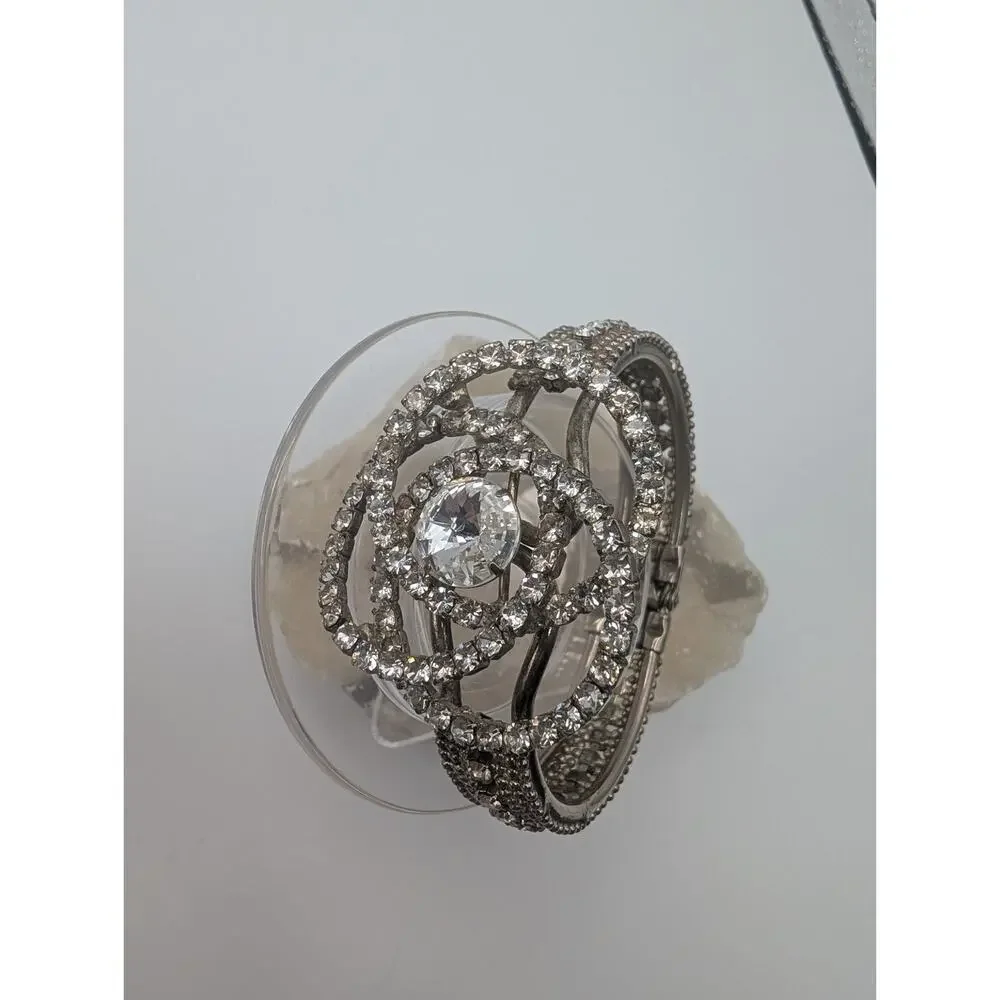 Ornate Silver Tone Crystal Rhinestone Bangle Bracelet Fashion Jewelry